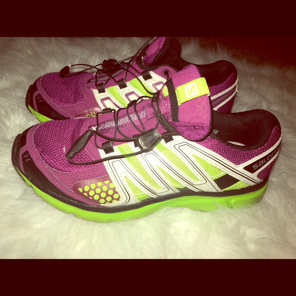 Salomon Tennis Shoes Size 8.5 EUc